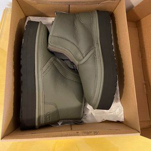 NEW!! Neumel Platform Uggs